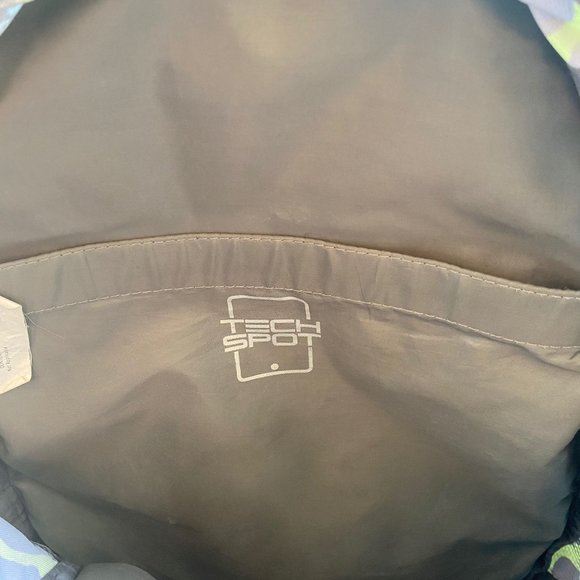 Grip Backpack by High Sierra "Jackhammer Wildcat" pattern -black, teal, green - Picture 5 of 9